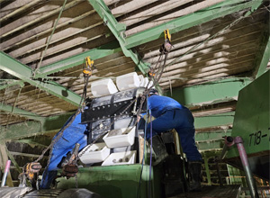 搬送コンベアメンテナンス